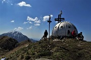 71 Al Bivacco Locatelli Scaioli Milani  in vetta al Due Mani ( 1656 m)